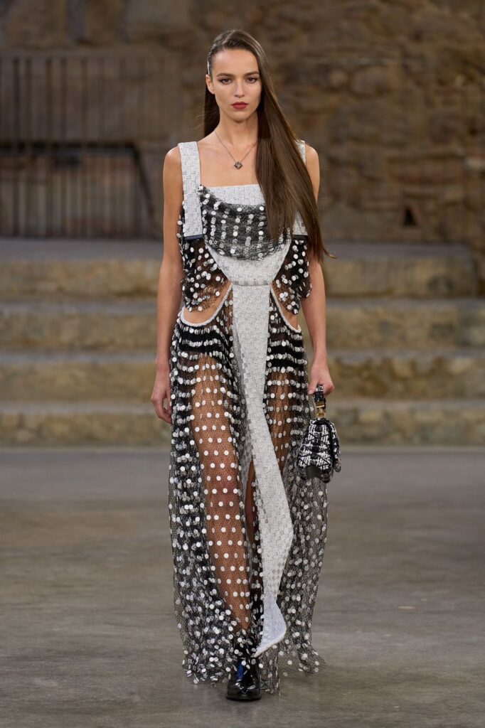 Louis Vuitton Cruise 2025 Show (47)